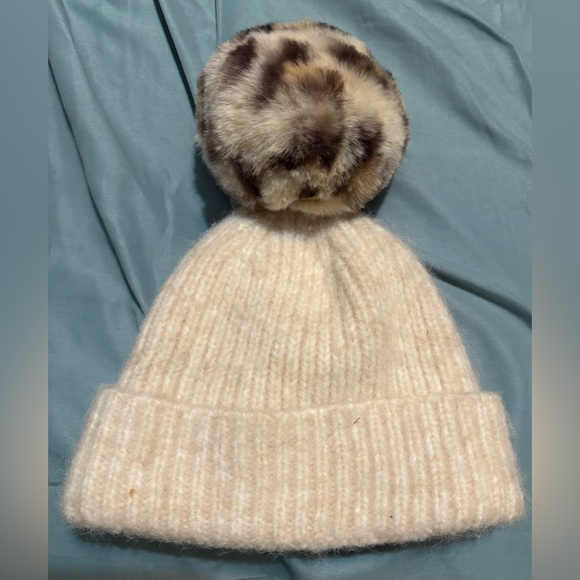 Anthropologie Pick-A-Pom Faux Fur Topper Hat - Picture 1 of 5